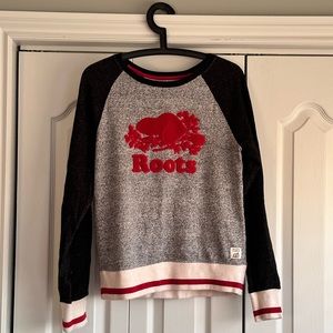Roots Cabin Sweater, Size M, Excellent Condition.